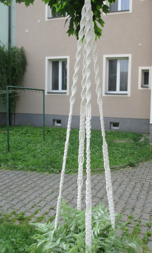Závěsný květináč — foto 2