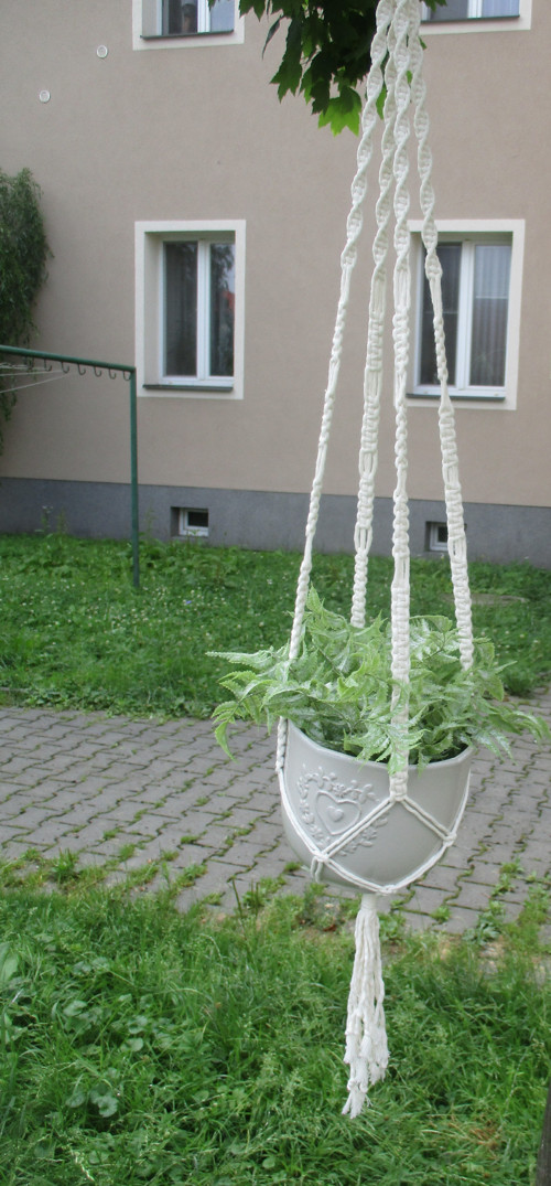 Závěsný květináč — foto 3