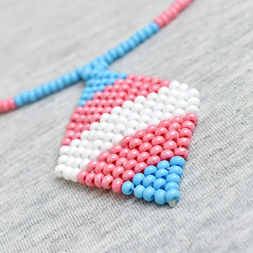 "Trans Pride" náhrdelník — foto 2