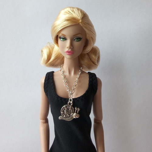 Šperky pro Barbie - řetízkový náhrdelník — foto 2