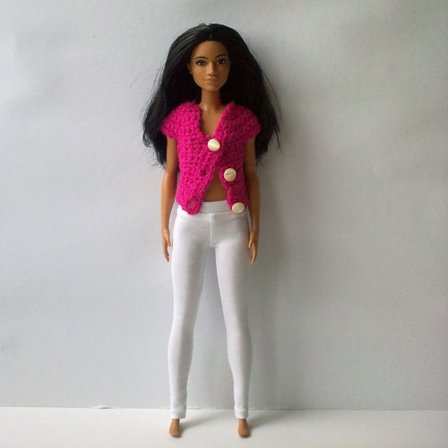Oblečky pro Barbie - tričko — foto 3