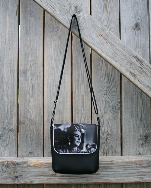 MALÁ KABELKA Frida černobílá — foto 2