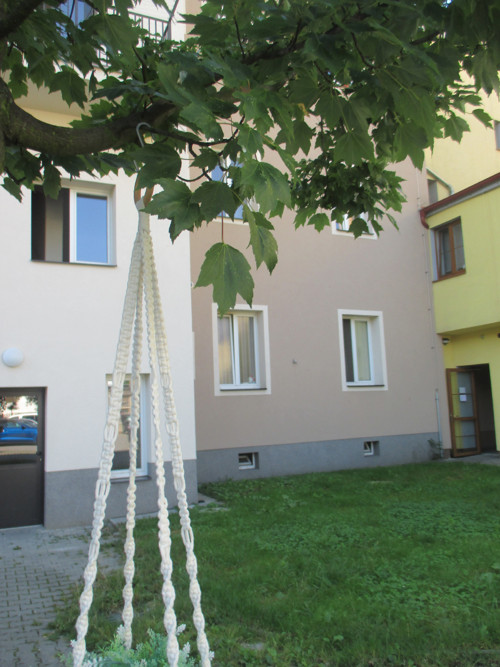 Závěsný květináč — foto 4