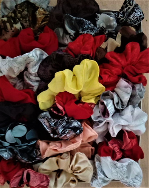 Scrunchie - NÁRAMEK a látková gumička do vlasů — foto 6