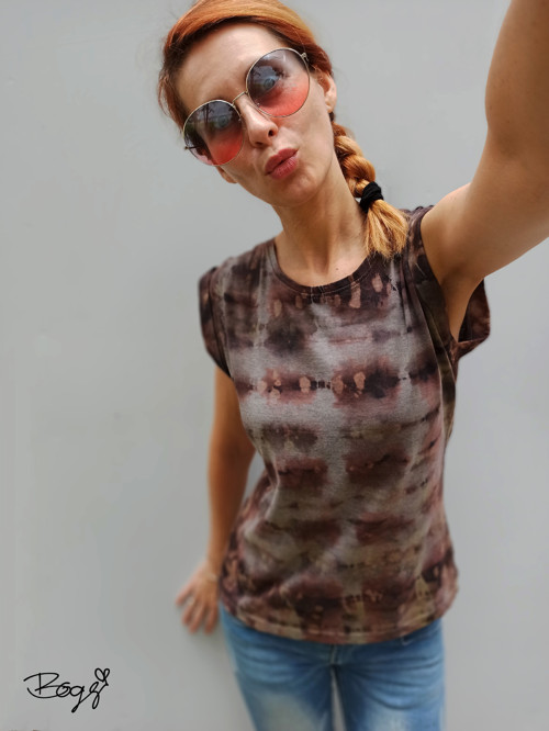 Dámské batikované tričko šedohnědé — foto 4
