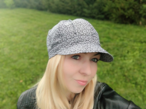 Dámská černobílá bekovka — foto 4