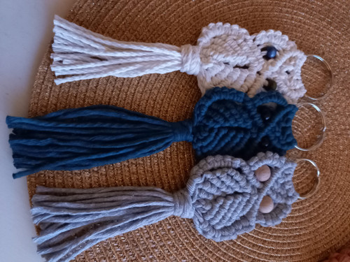 Sovička / klíčenka / macrame — foto 5