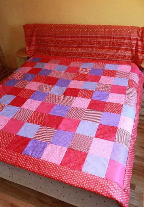Červený přehoz či přikrývka patchwork — foto 2