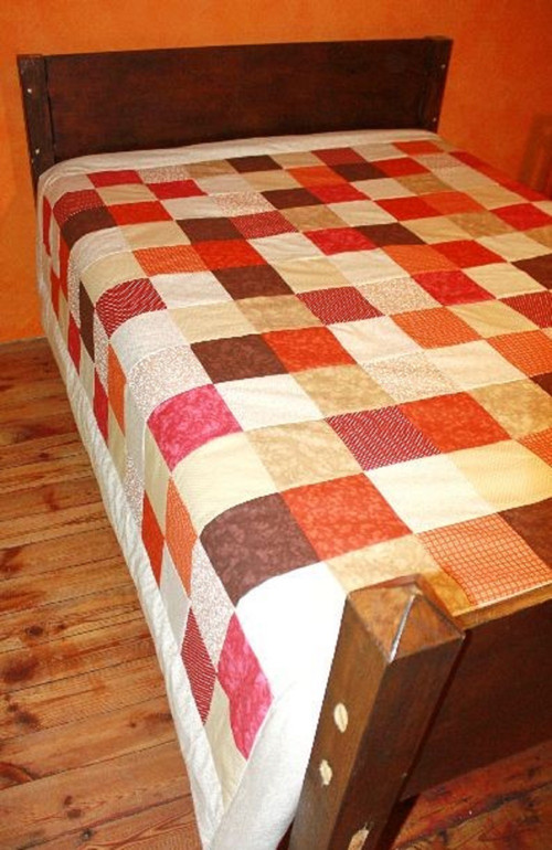 Bordo smetanový přehoz či přikrývka patchwork — foto 3