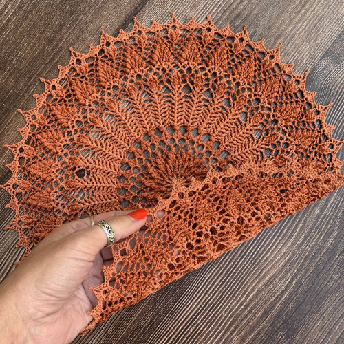 Háčkovaná dečka strukturovaná 32 cm — foto 3