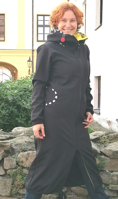 Dlouhý kabát ze softshellu — foto 5