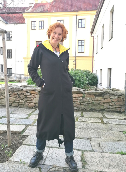 Dlouhý kabát ze softshellu — foto 2