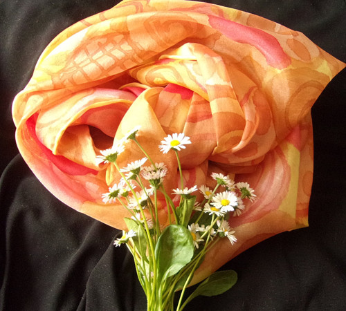 Hedvábná šála Sladkosti. — foto 3