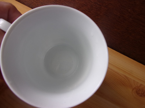 Starý porcelánový hrníček — foto 3