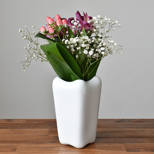 Bílá porcelánová váza — foto 3