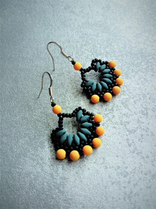 Náušnice UV Crescent Oil Blue Mustard — foto 4