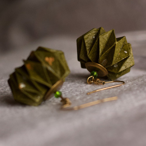 Zeleno-zlaté origami náušnice — foto 2
