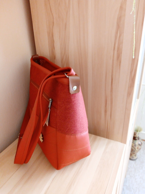 Crossbody- rezavá — foto 2