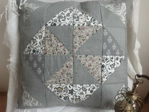 Patchwork šedý — foto 4