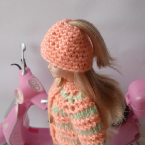 Oblečky pro Barbie - čepice, svetr — foto 5