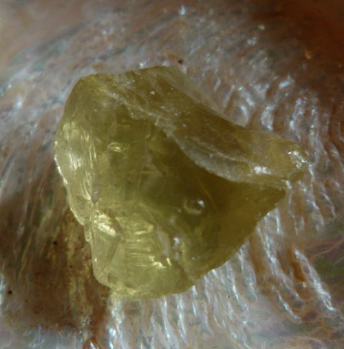 Brazilit (Lemon Quartz) surový - 2,4 cm - Extra — foto 3