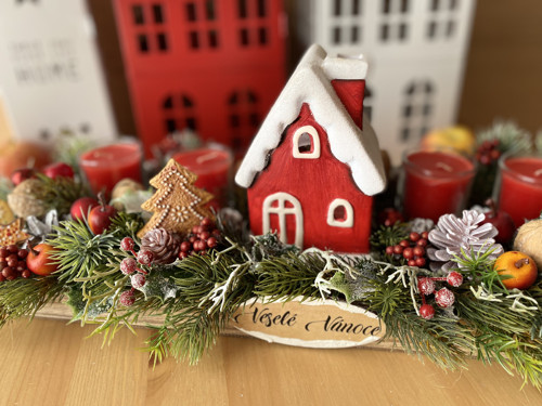 Adventní truhlík s domečkem — foto 3