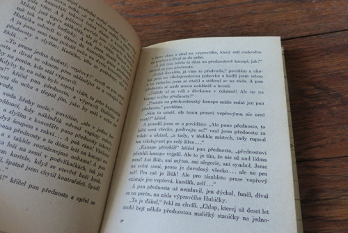 Ostře sledované vlaky, B. Hrabal — foto 4