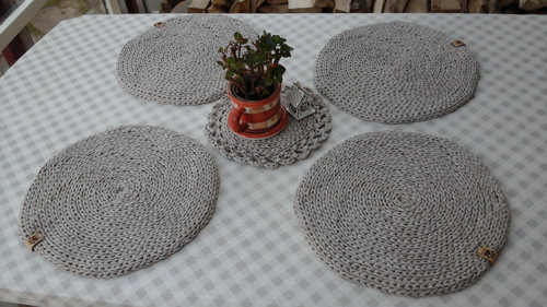 Háčkované prostírání - béžovokrémová melange — foto 3