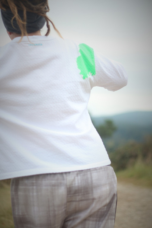 Triko ............ L - XL — foto 4