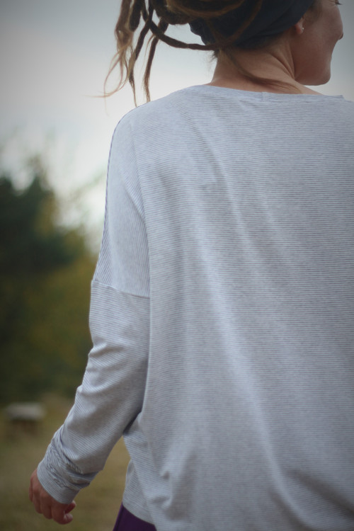 Oversized triko ............ M - L — foto 6