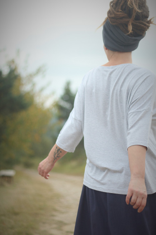 Oversized triko ............ M - L — foto 3