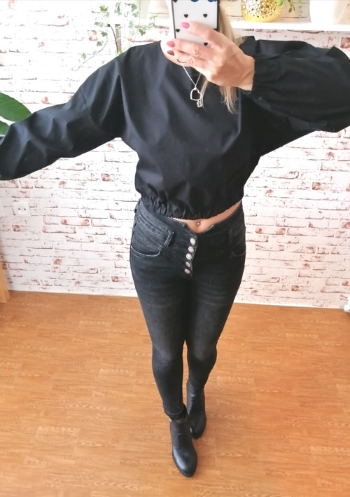 Krátka oversize blúzka — foto 2