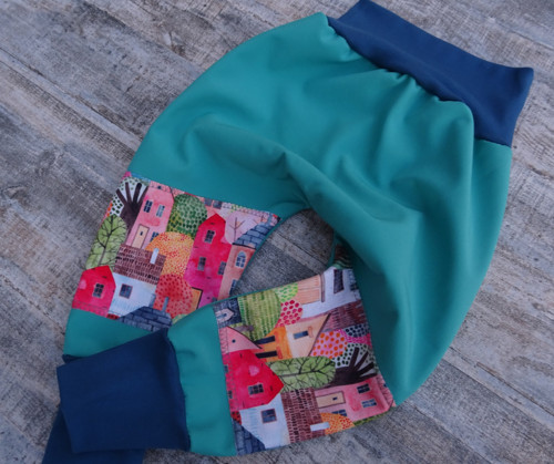 BAGGY SOFTSHELL ... domečky — foto 4