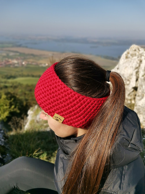 Háčkovaná merino čelenka červená — foto 4