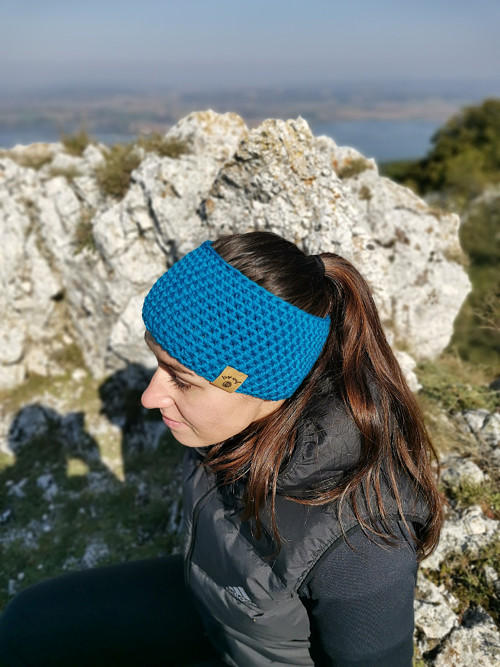 Tyrkysová háčkovaná merino čelenka — foto 3