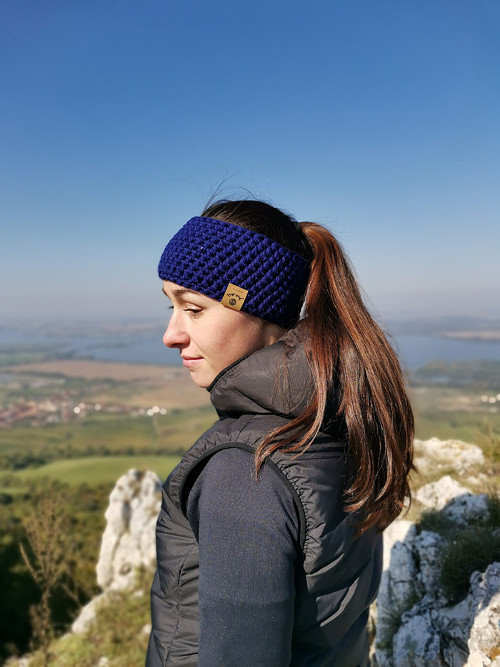 Modrá háčkovaná merino čelenka — foto 5