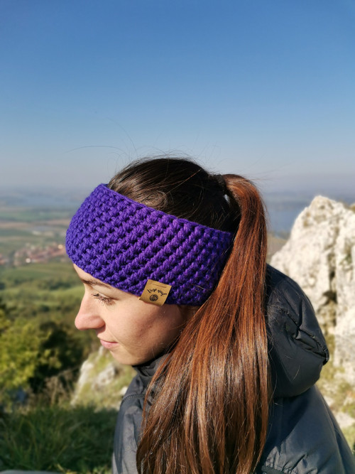 Fialová háčkovaná merino čelenka — foto 2