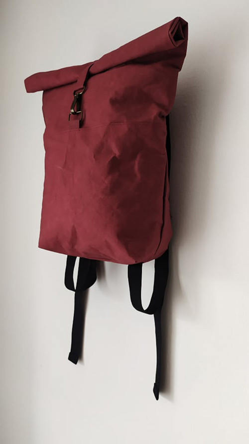 Papírový rolltop batoh // autumn red — foto 3