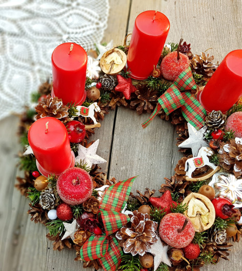 Adventní věnec s koníčky — foto 3