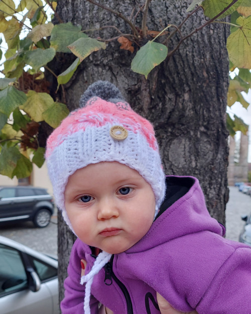 Pletená čepička pro holčičky — foto 2