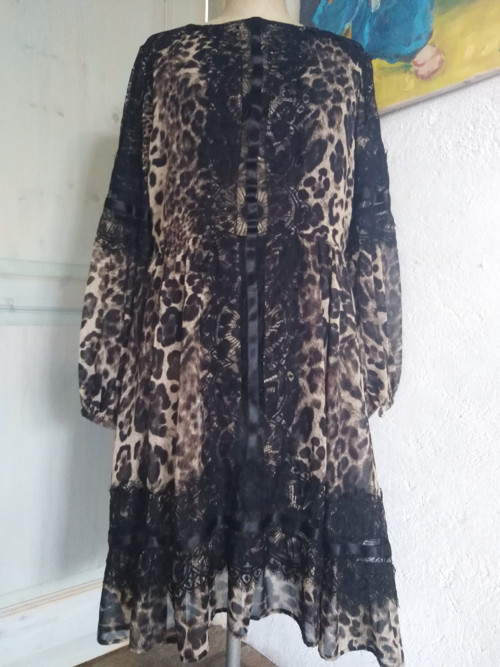 Kouzelné šaty velikost 46 — foto 6