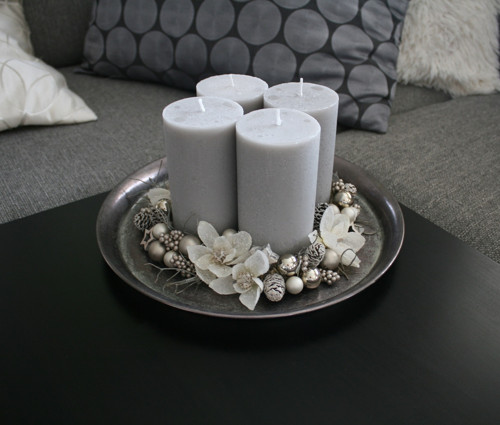 Adventní svícen s magnoliemi — foto 6