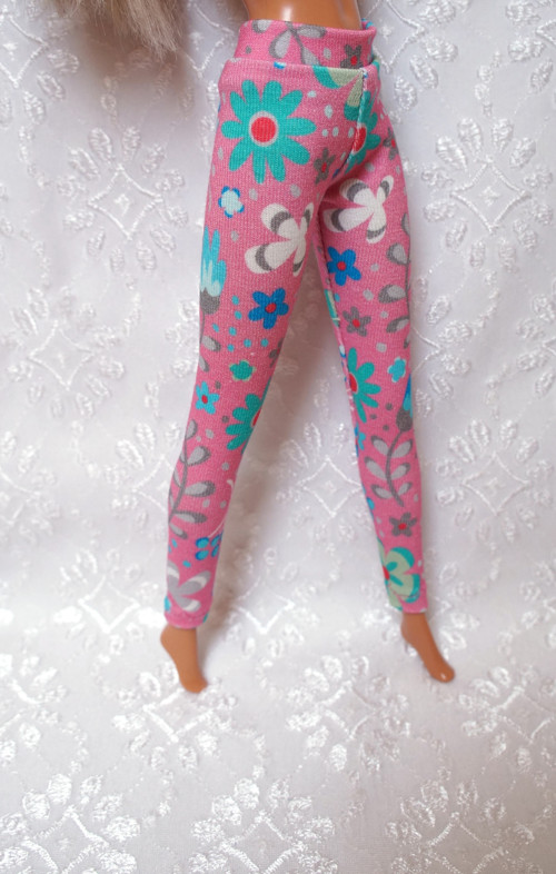 Legíny pro Barbie — foto 2