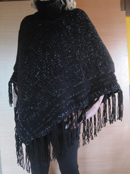 Pletené pončo sleva 333,- — foto 2