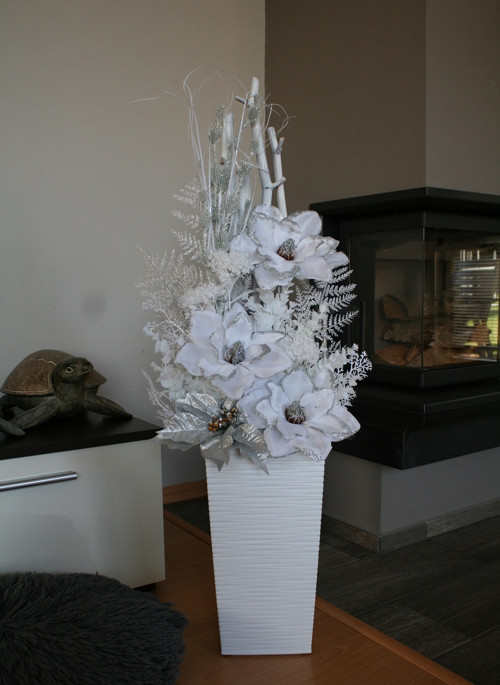 Vánoční dekorace s magnoliemi — foto 5