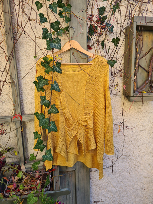 Boho svetr v hořčicové, oversized — foto 3