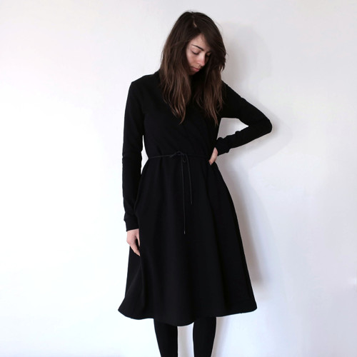 Zavinovací mikino-šaty black — foto 2