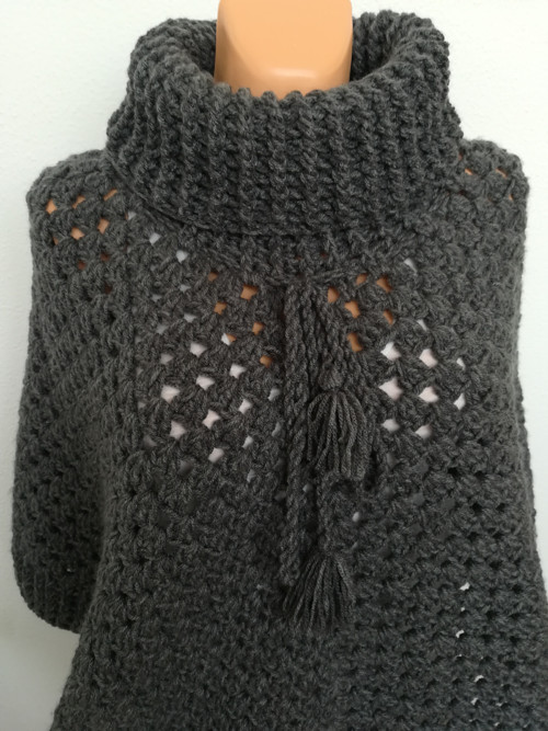 Teplé poncho s rolákem — foto 2