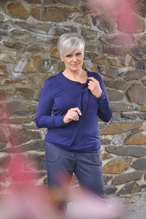 Úpletová halenka s vázačkou (modrá) — foto 2