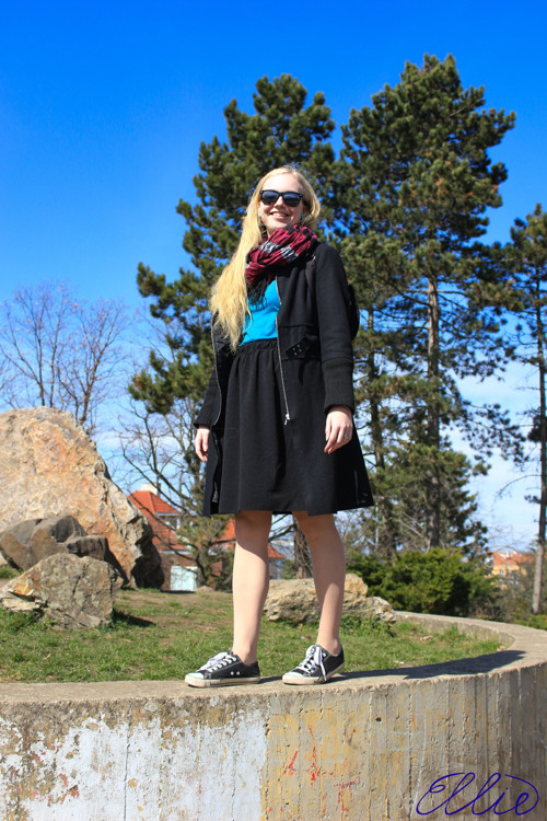 Černá sukně na gumu — foto 5